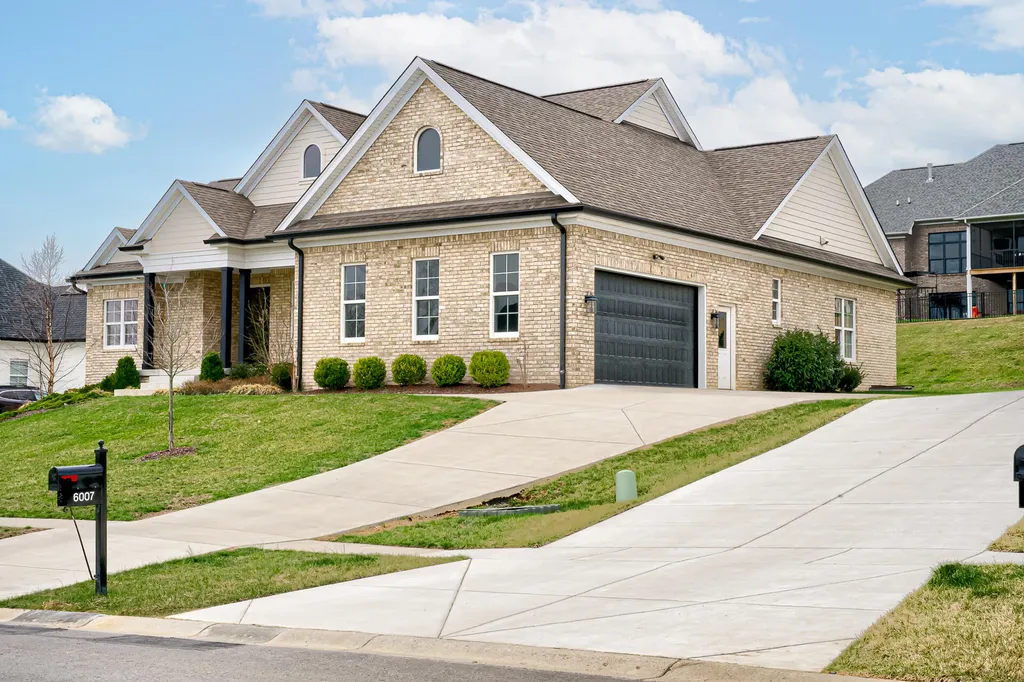 6007 Brentwood Drive Crestwood KY 40014