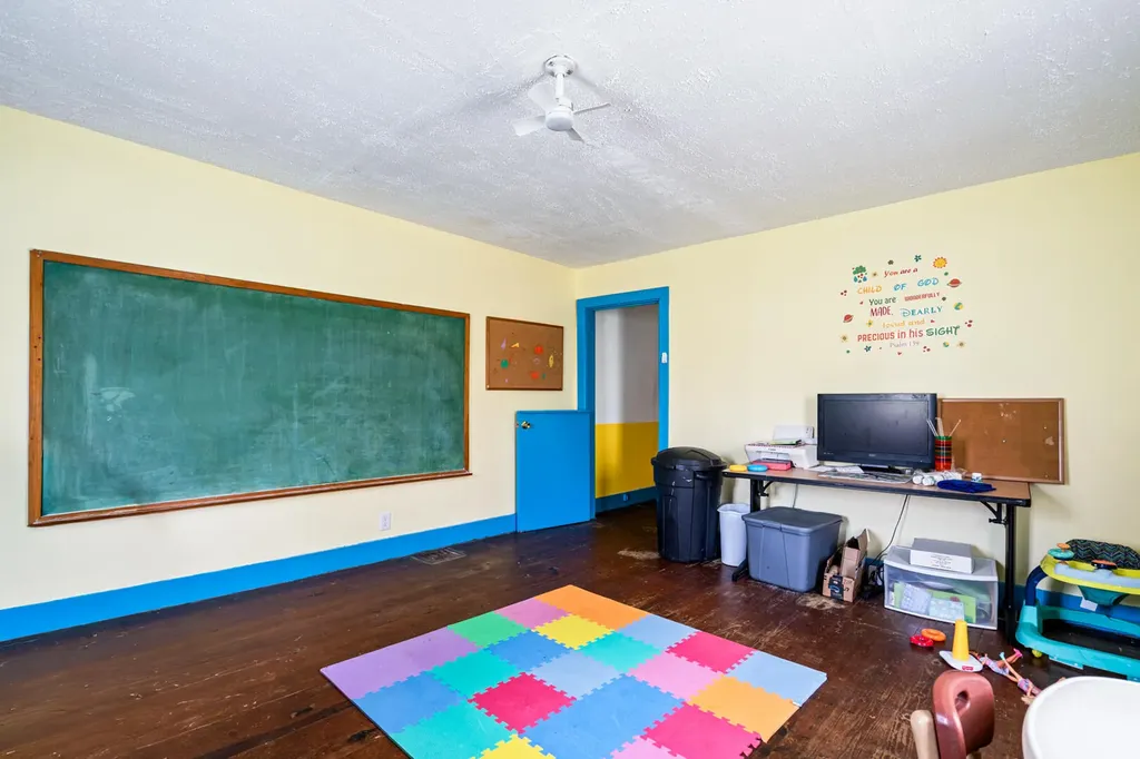 9461 Kentucky 1247 Eubank KY 42567