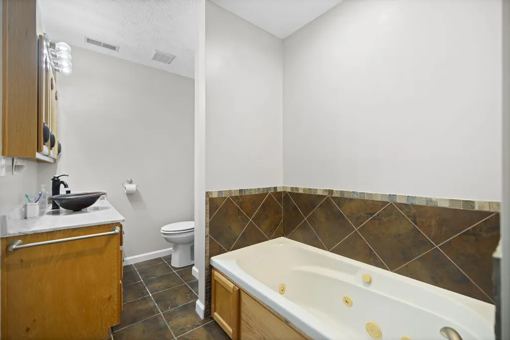 184 Keith Drive Berea KY 40403