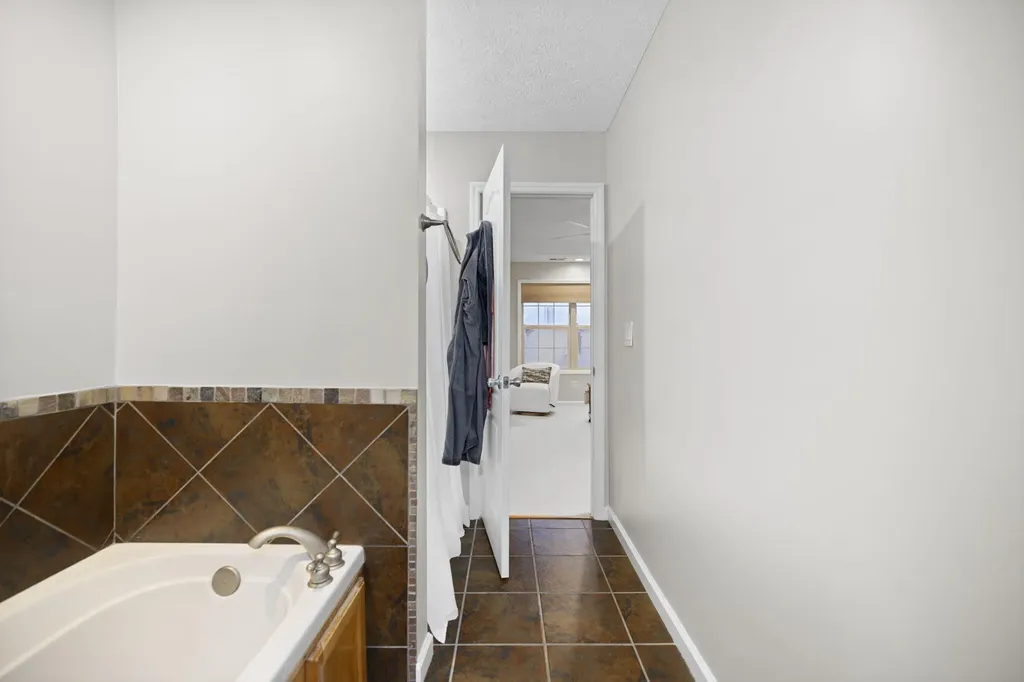 184 Keith Drive Berea KY 40403