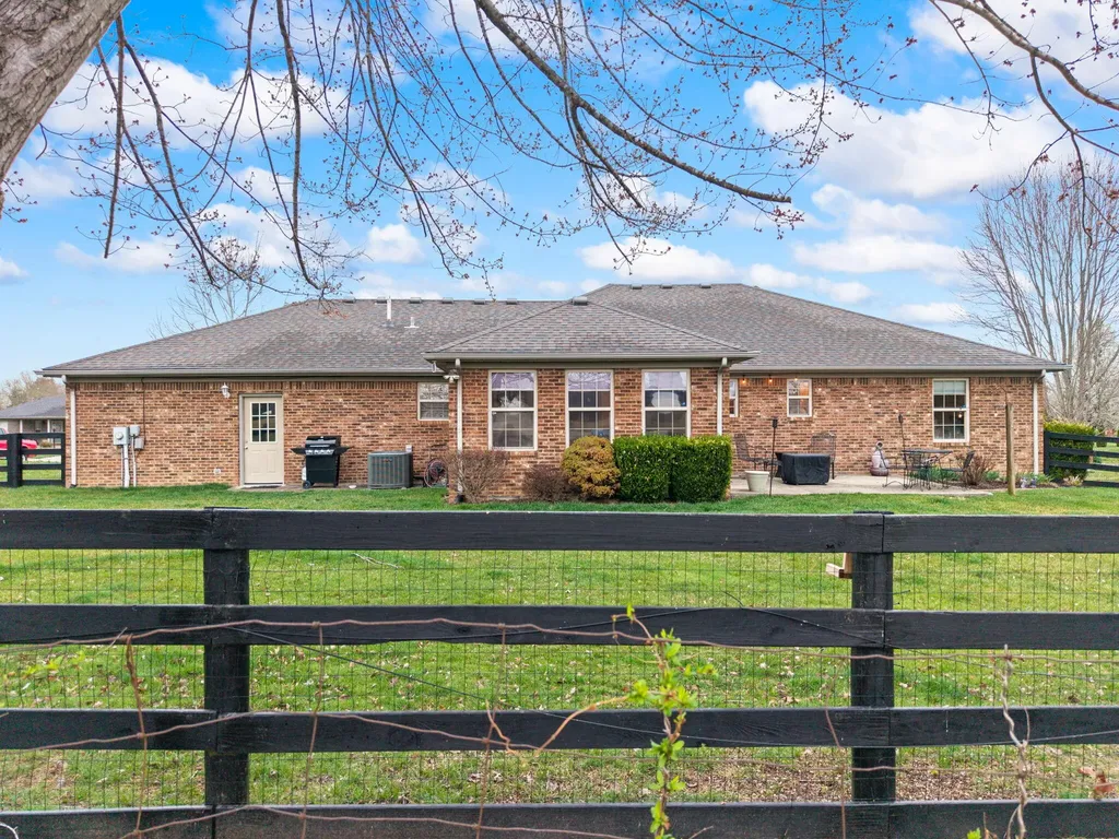 184 Keith Drive Berea KY 40403
