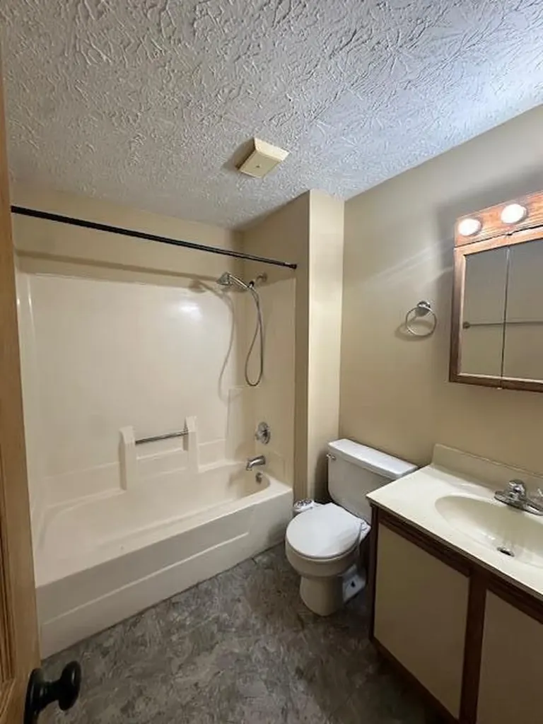 1128-1130 Dale Drive Winchester KY 40391