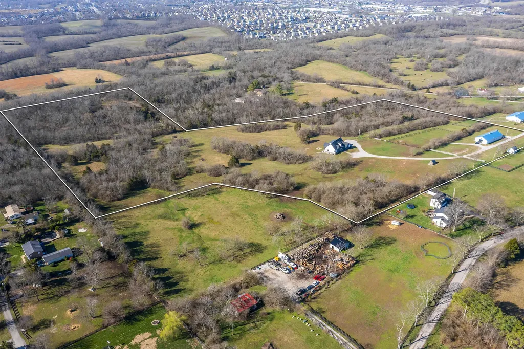 1390 Groggins Ferry Road Nicholasville KY 40356