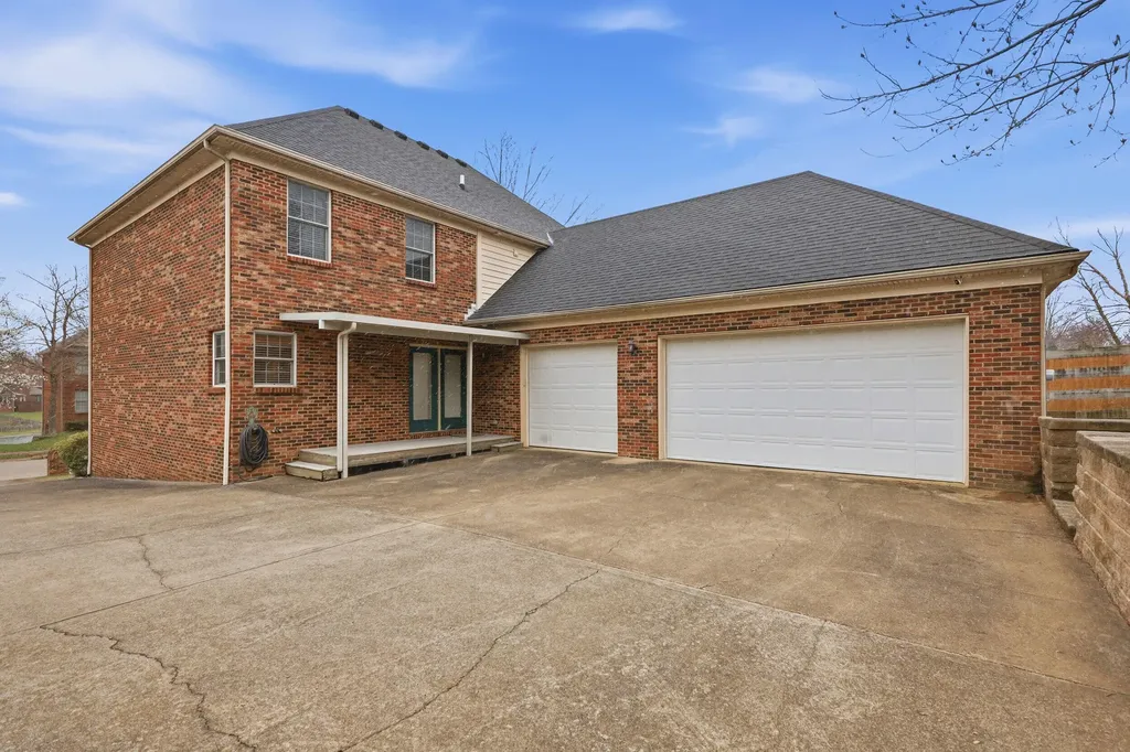 1369 Saddle Club Way Lexington KY 40504