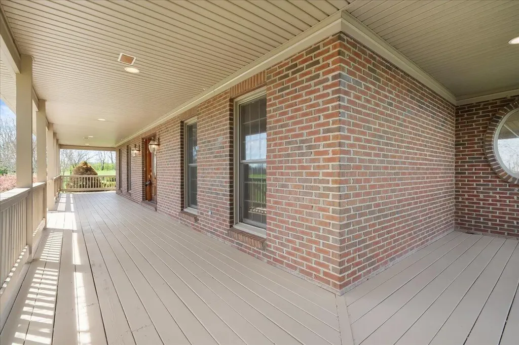 3701 Hidden Lake Lane Lexington KY 40516