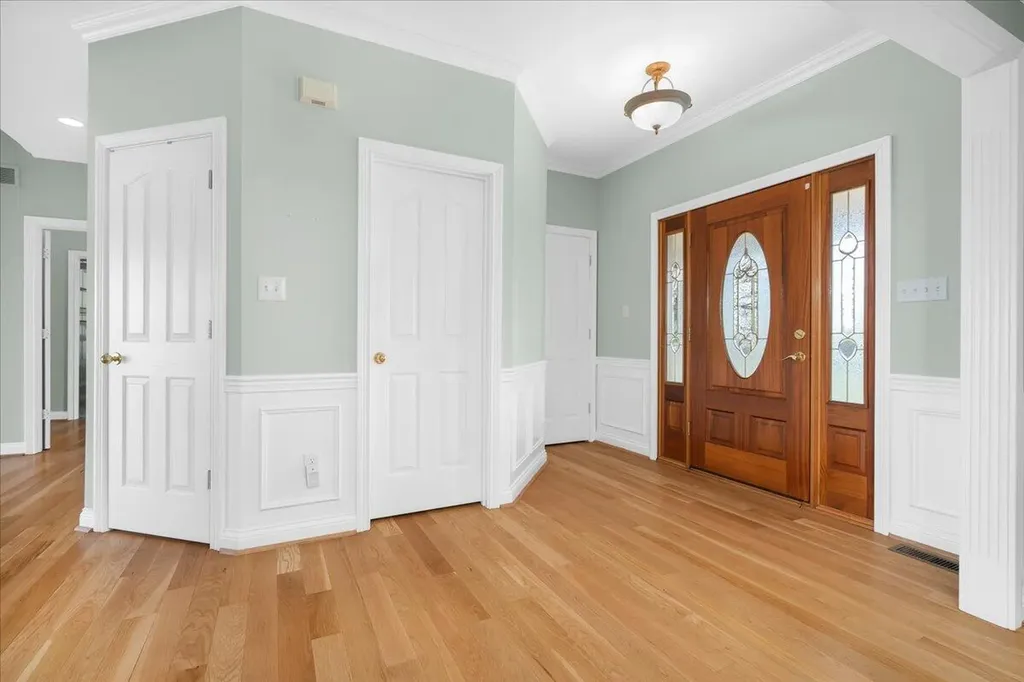 3701 Hidden Lake Lane Lexington KY 40516