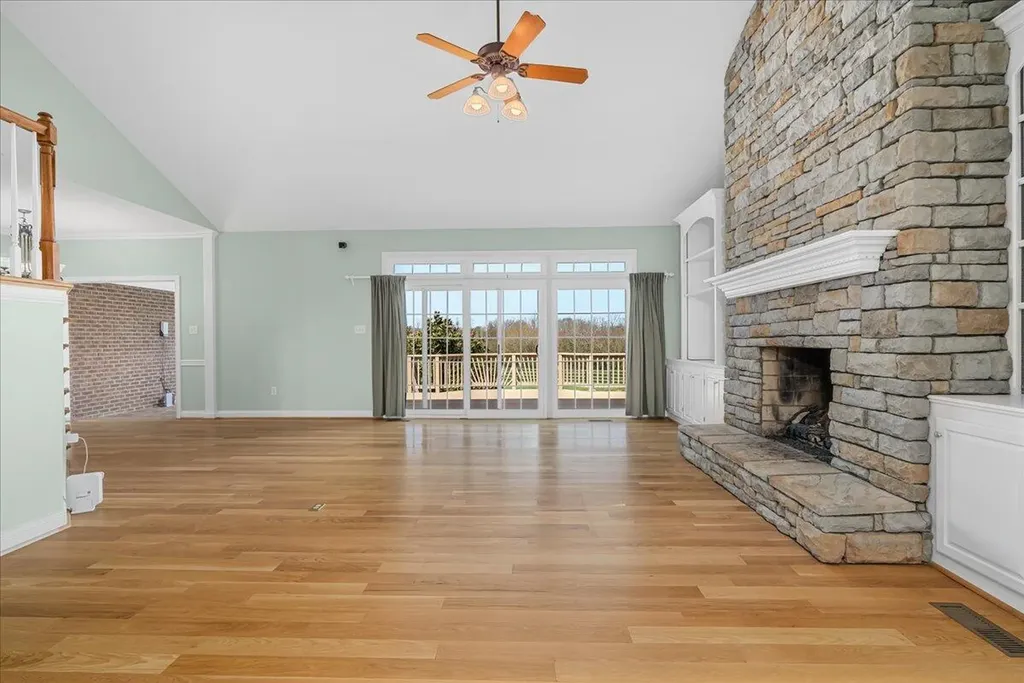 3701 Hidden Lake Lane Lexington KY 40516