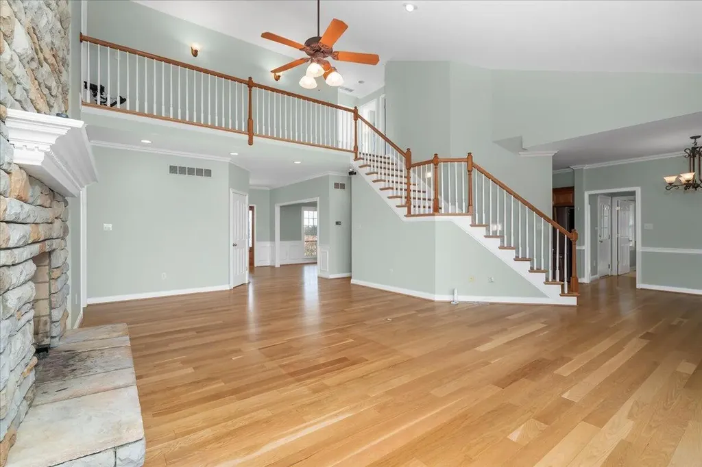 3701 Hidden Lake Lane Lexington KY 40516