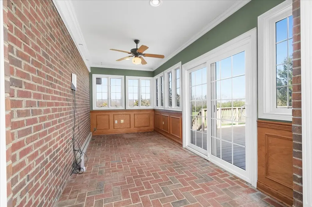 3701 Hidden Lake Lane Lexington KY 40516