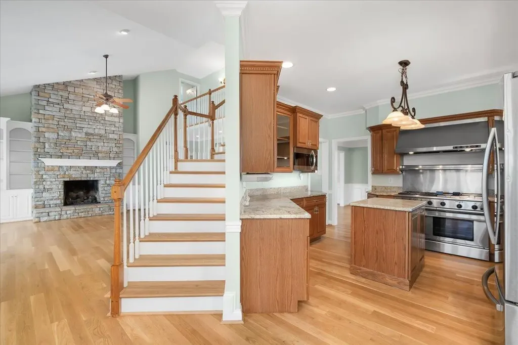 3701 Hidden Lake Lane Lexington KY 40516