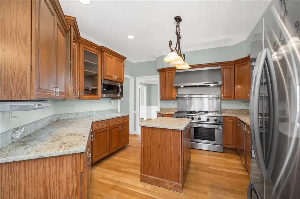 3701 Hidden Lake Lane Lexington KY 40516
