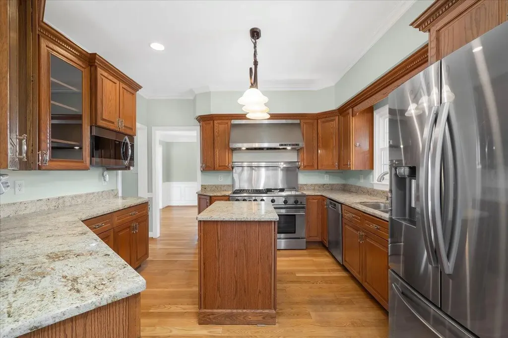 3701 Hidden Lake Lane Lexington KY 40516