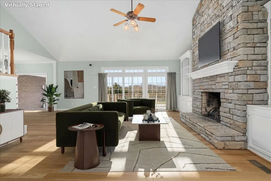3701 Hidden Lake Lane Lexington KY 40516