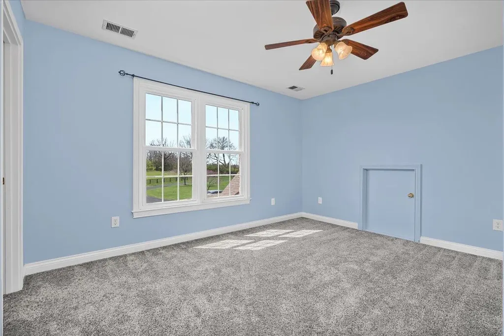 3701 Hidden Lake Lane Lexington KY 40516