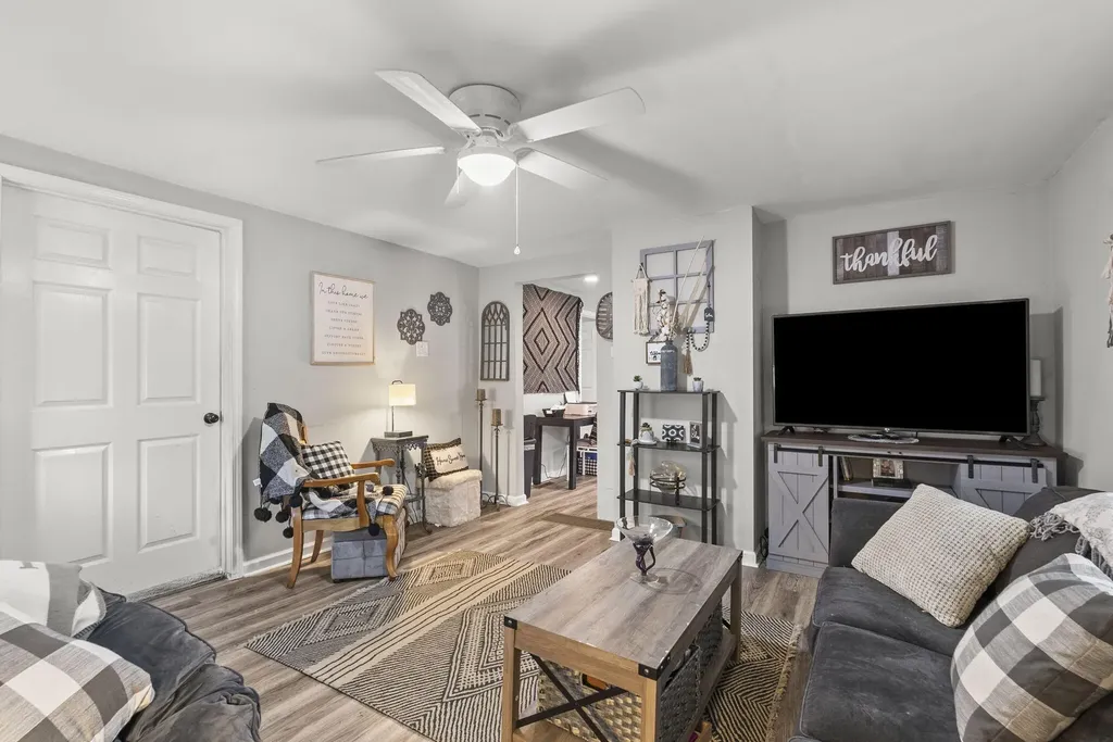 806 5th Avenue Frankfort KY 40601