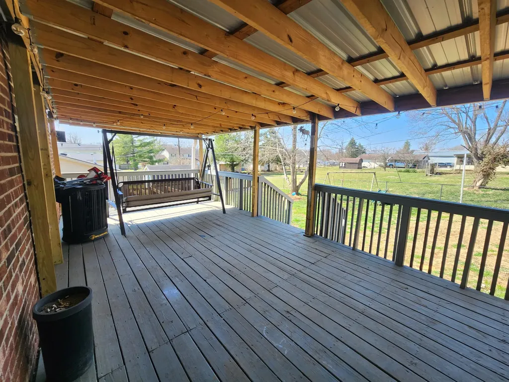 300 Longview Street Harrodsburg KY 40330