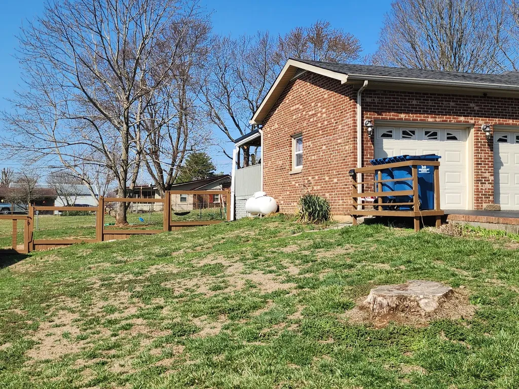 300 Longview Street Harrodsburg KY 40330