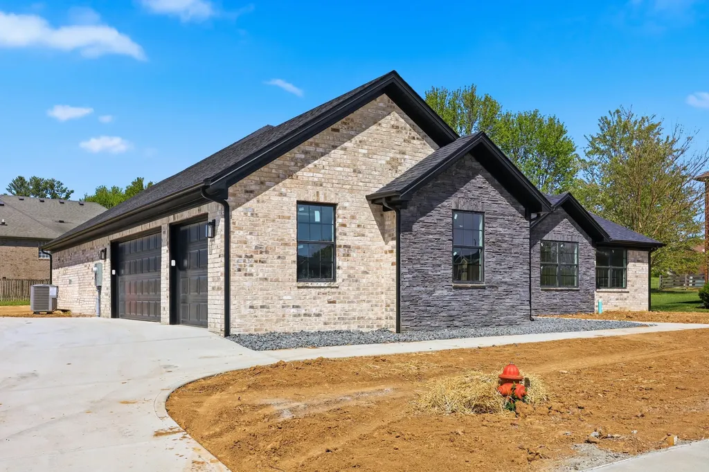 213 Delancey Street Berea KY 40403