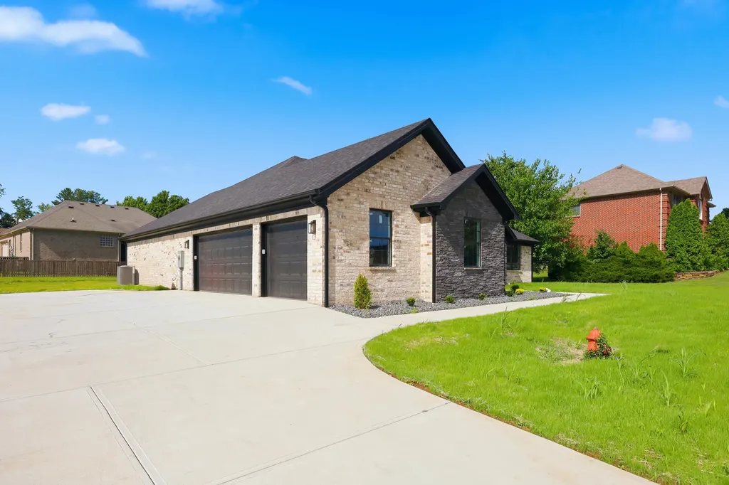 213 Delancey Street Berea KY 40403