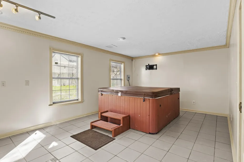 505 Southbrook Drive Nicholasville KY 40356