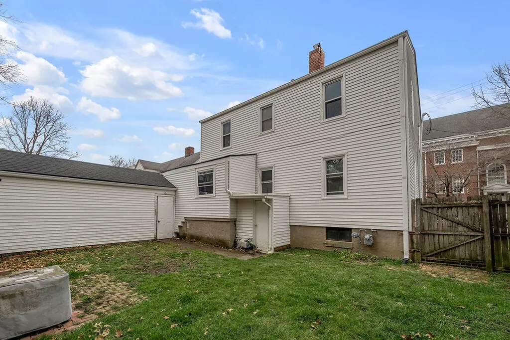 311 N 4th Street Danville KY 40422