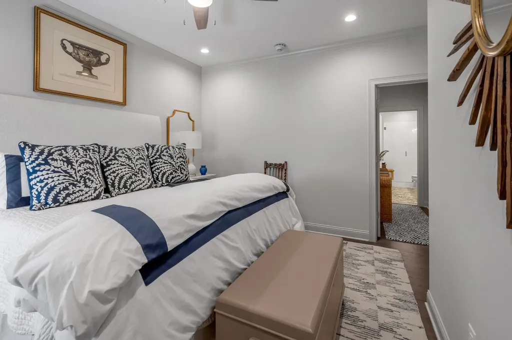 369 E Main Street Lexington KY 40507