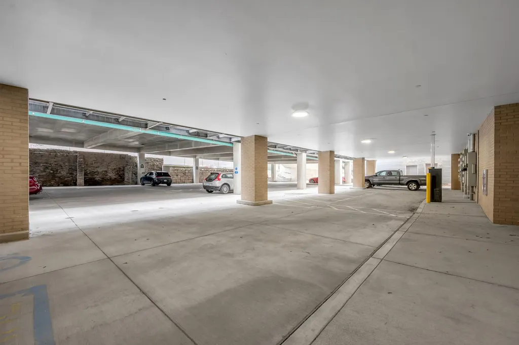 369 E Main Street Lexington KY 40507