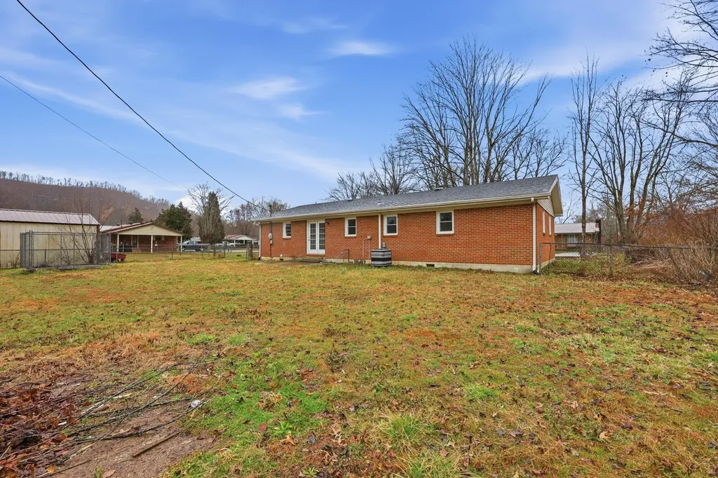 226 Airport Road Stanton KY 40380