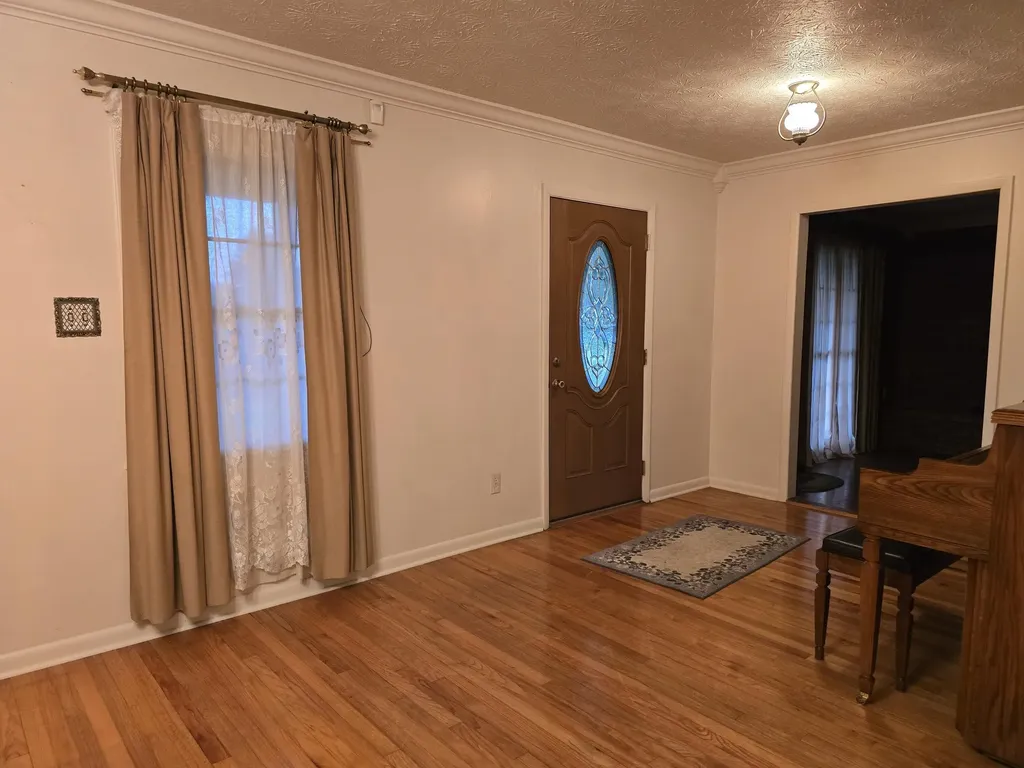 1203 Winchester Avenue Middlesboro KY 40965