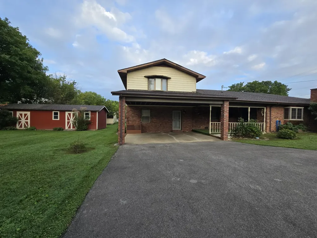1203 Winchester Avenue Middlesboro KY 40965