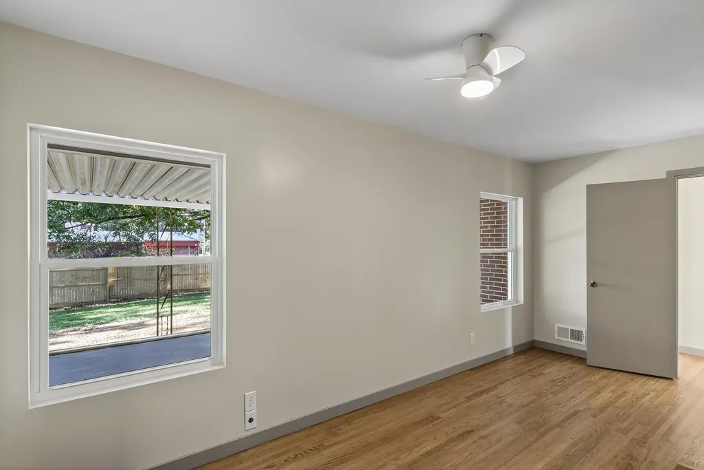74 Summit Burnside KY 42519