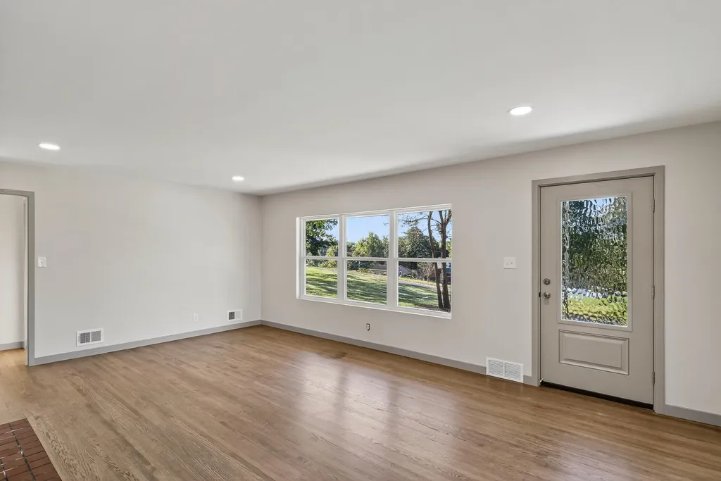 74 Summit Burnside KY 42519