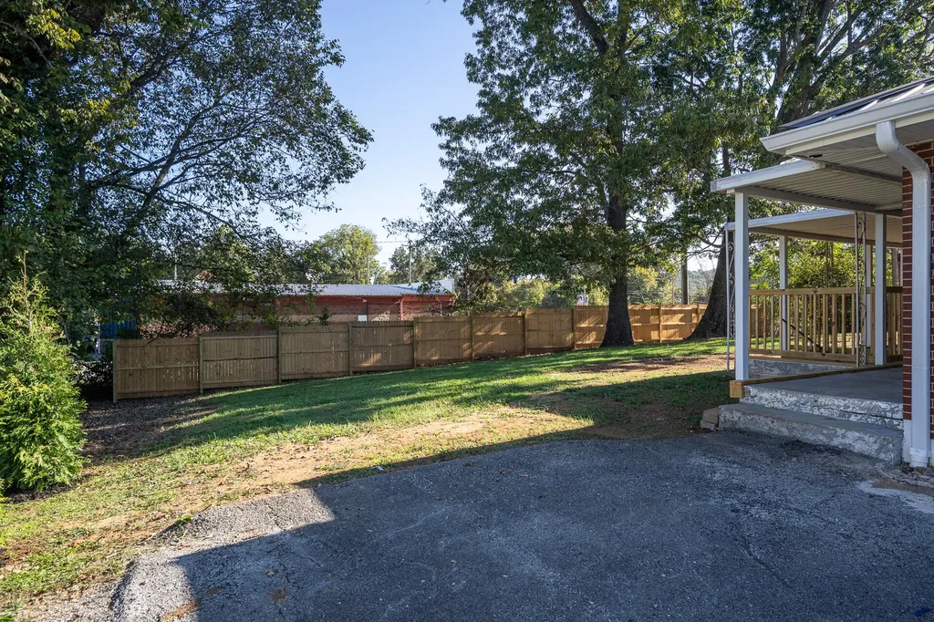 74 Summit Burnside KY 42519
