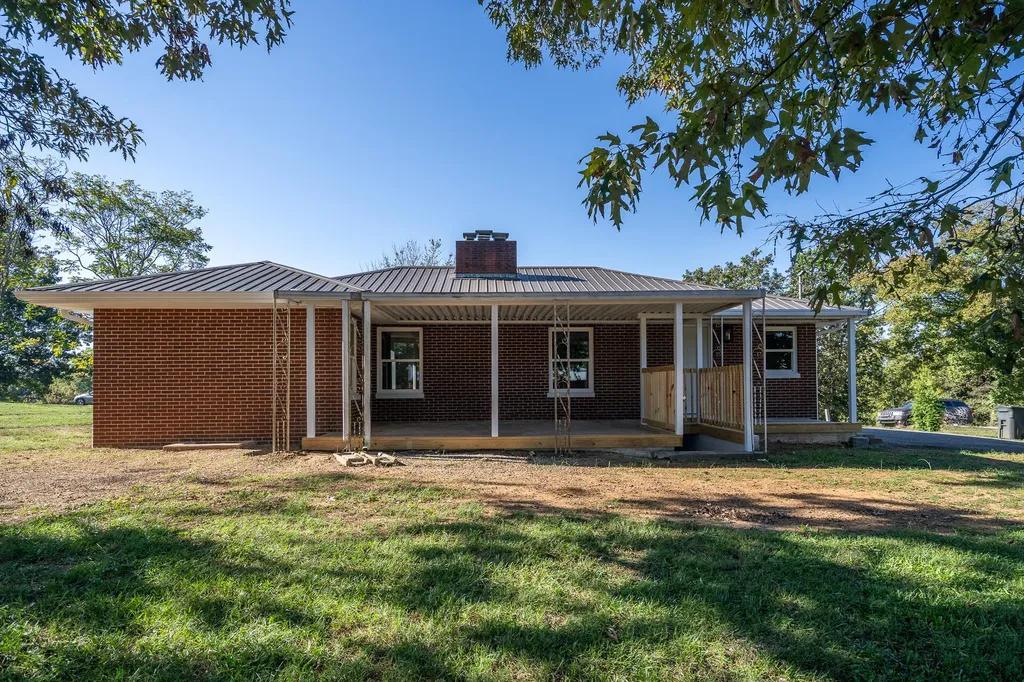 74 Summit Burnside KY 42519
