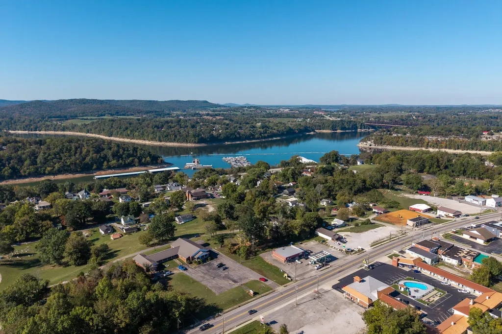 74 Summit Burnside KY 42519