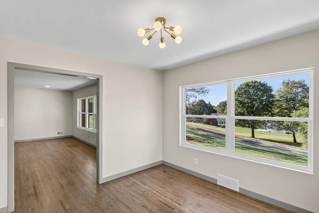 74 Summit Burnside KY 42519