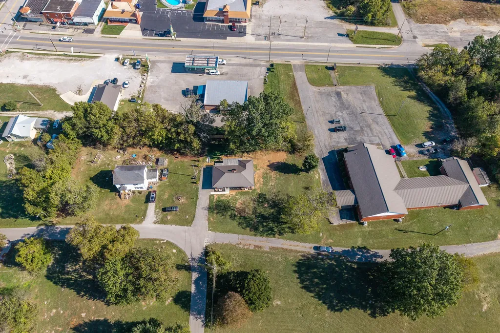 74 Summit Burnside KY 42519