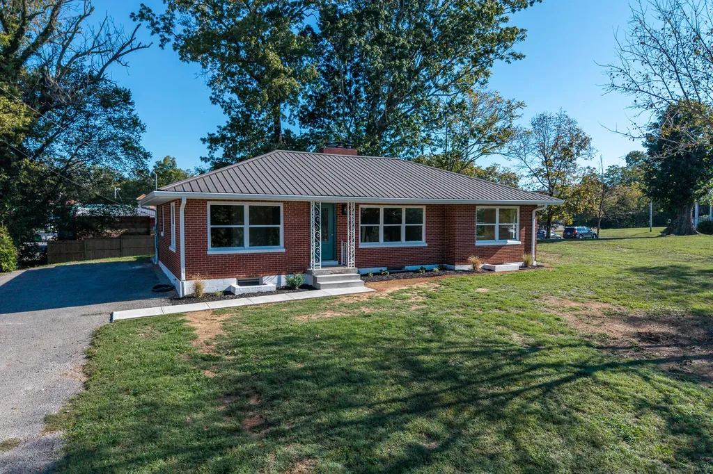74 Summit Burnside KY 42519