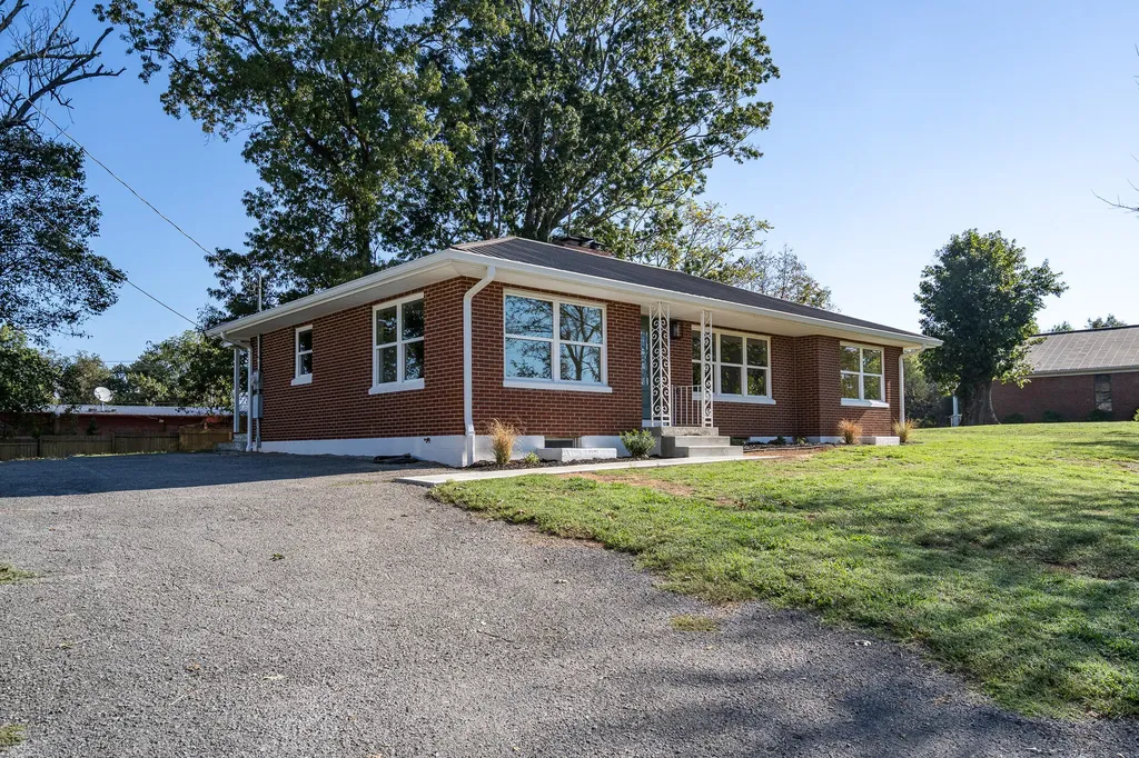 74 Summit Burnside KY 42519