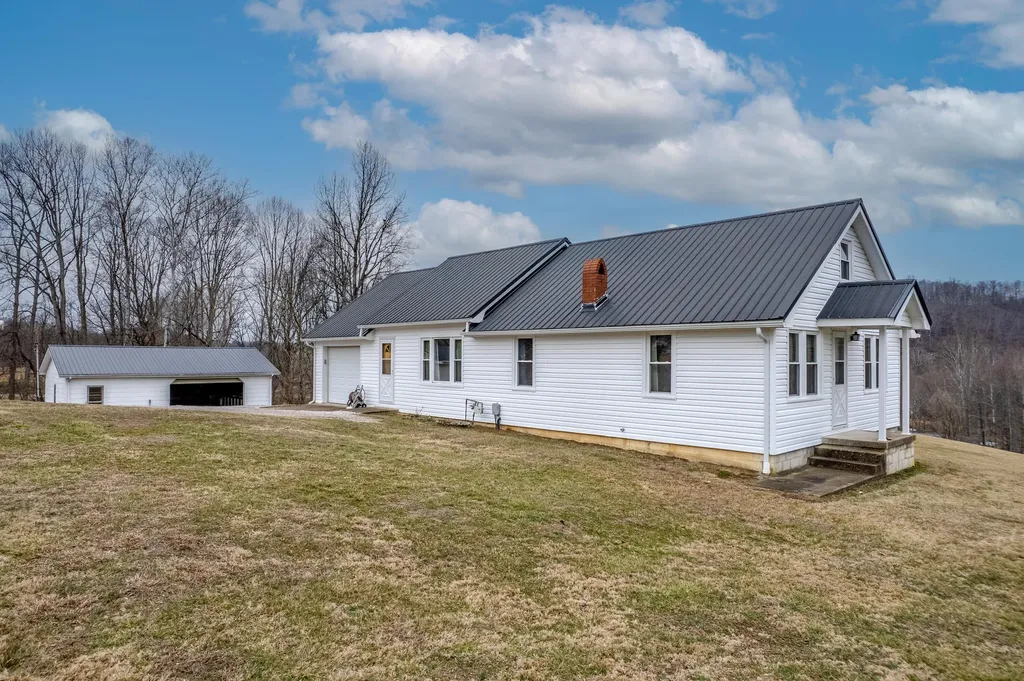 48 Burks Court West Liberty KY 41472