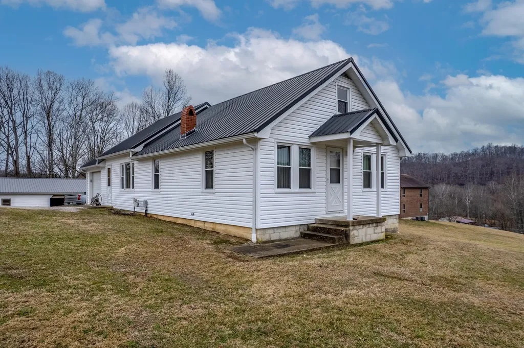 48 Burks Court West Liberty KY 41472