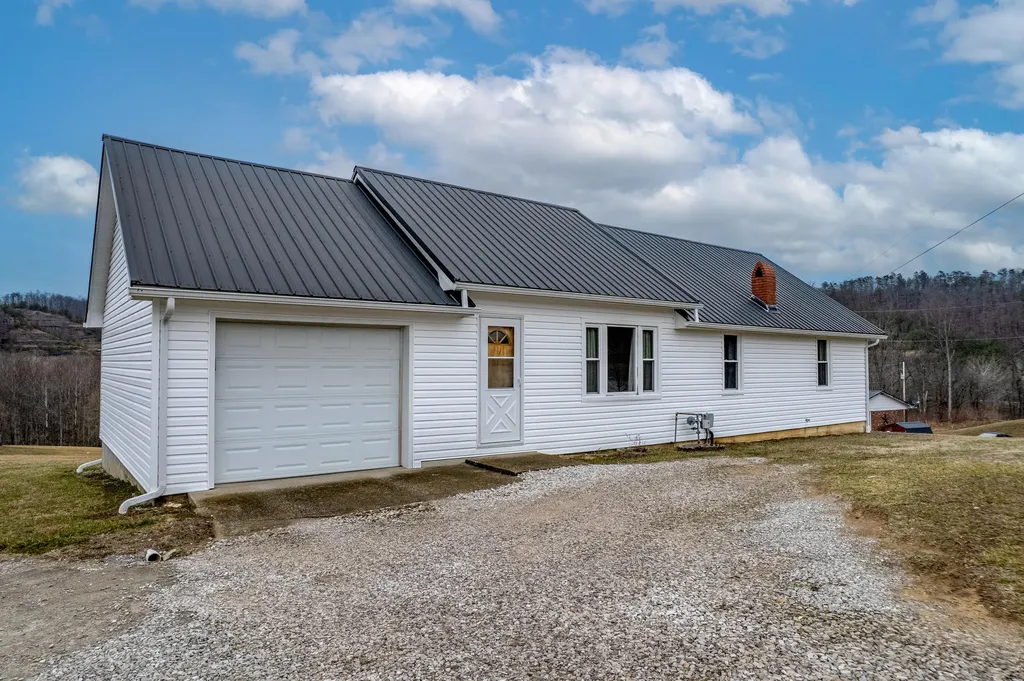 48 Burks Court West Liberty KY 41472
