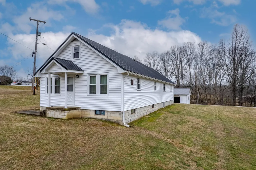 48 Burks Court West Liberty KY 41472
