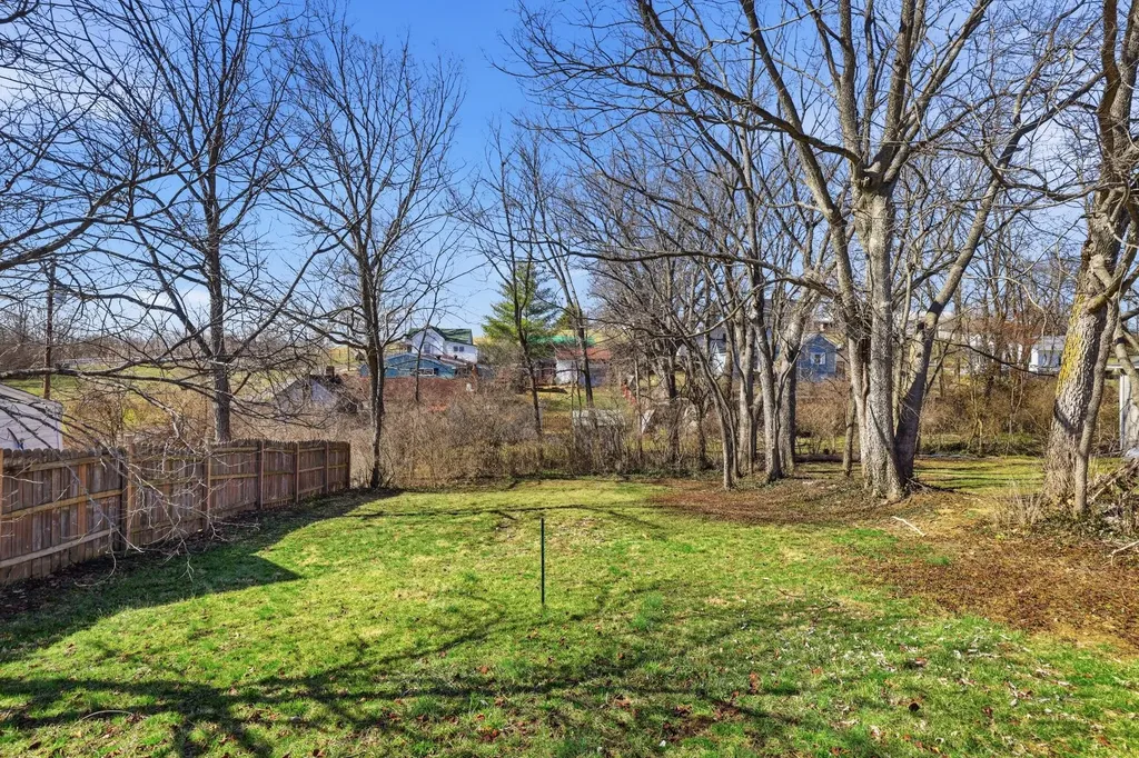 303 Trigg Street Millersburg KY 40348