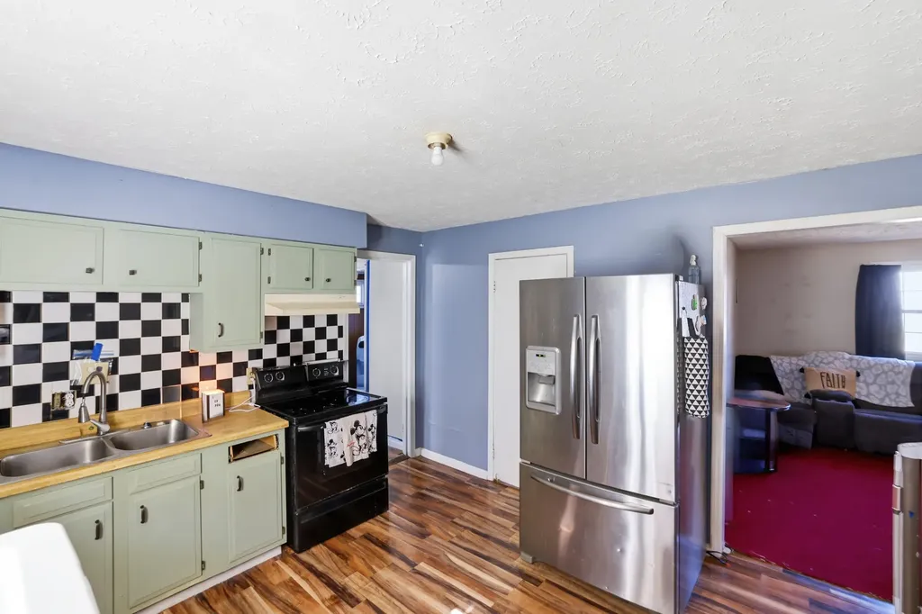 303 Trigg Street Millersburg KY 40348