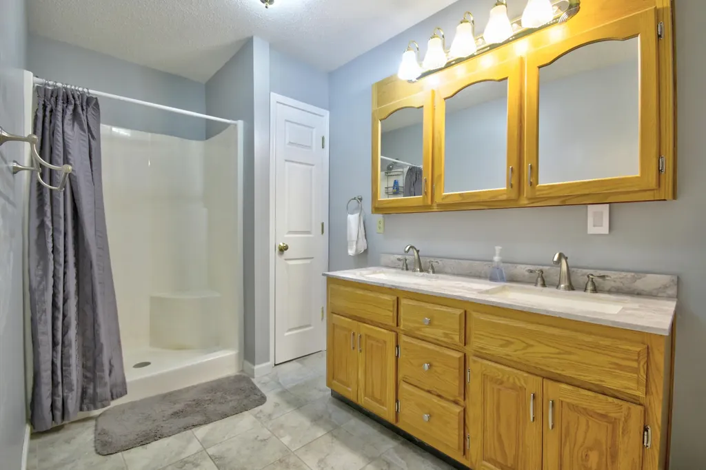 1028 Burnell Drive Berea KY 40403