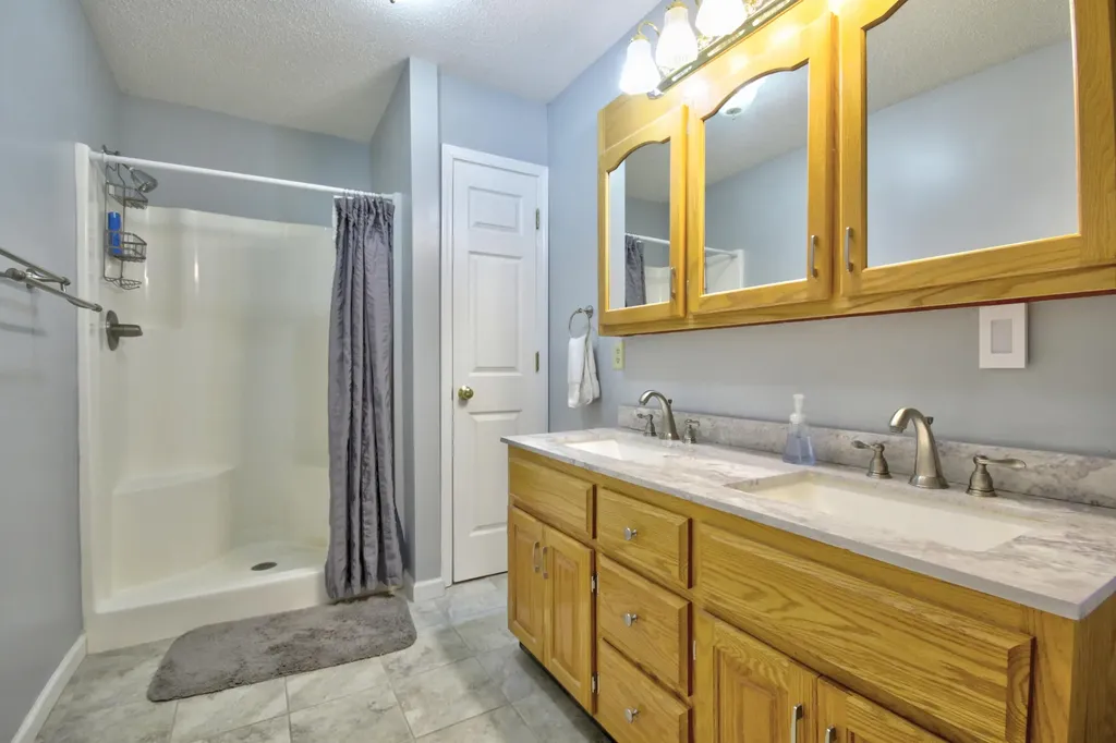 1028 Burnell Drive Berea KY 40403