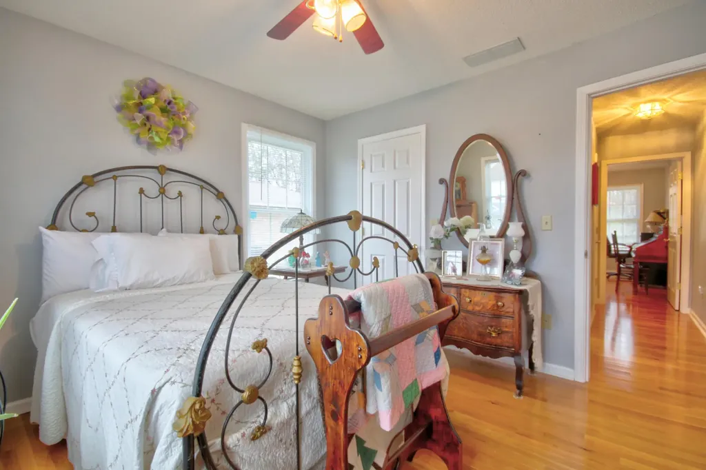 1028 Burnell Drive Berea KY 40403
