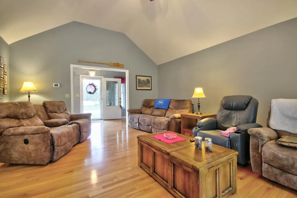 1028 Burnell Drive Berea KY 40403