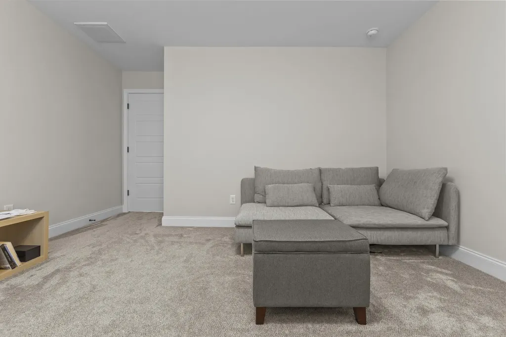 4076 Buttermilk Road Lexington KY 40509